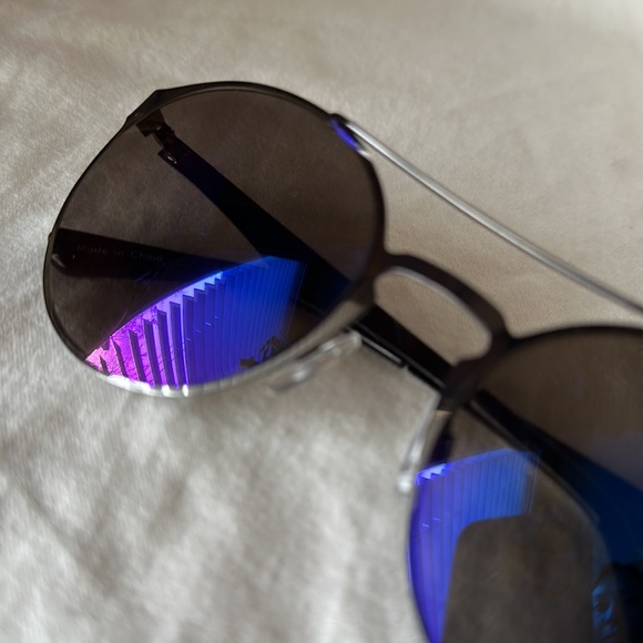 Nordstrom Aviator style - rounded sunglasses - one size - Picture 3 of 4